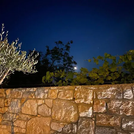 לינה וארוחת בוקר Sterna Ii - Mit Pool Und Garten 4*
