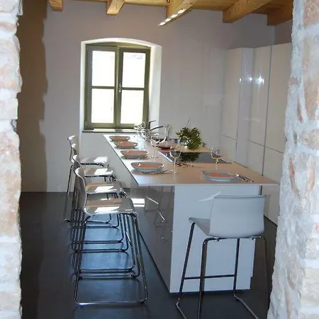 Sterna * Kaštelir