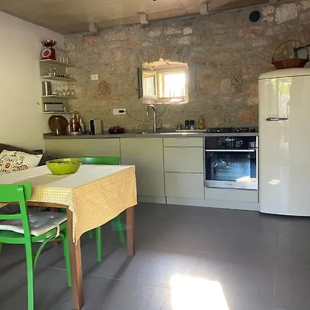 Bed & Breakfast Sterna Ii - Mit Pool Und Garten Kaštelir