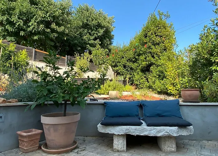 Sterna Ii - Mit Pool Und Garten Bed & Breakfast Kaštelir