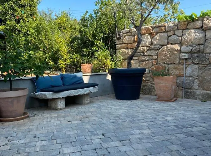 Sterna Ii - Mit Pool Und Garten